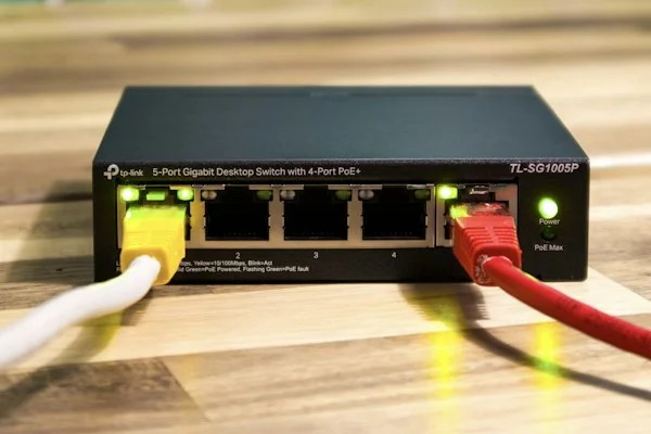 Endüstriyel veri iletişiminde kullanılan Ethernet bağlantıları